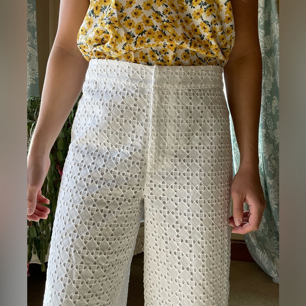Marled High rise white eyelet wide leg ankle pants - Picture 2 of 14